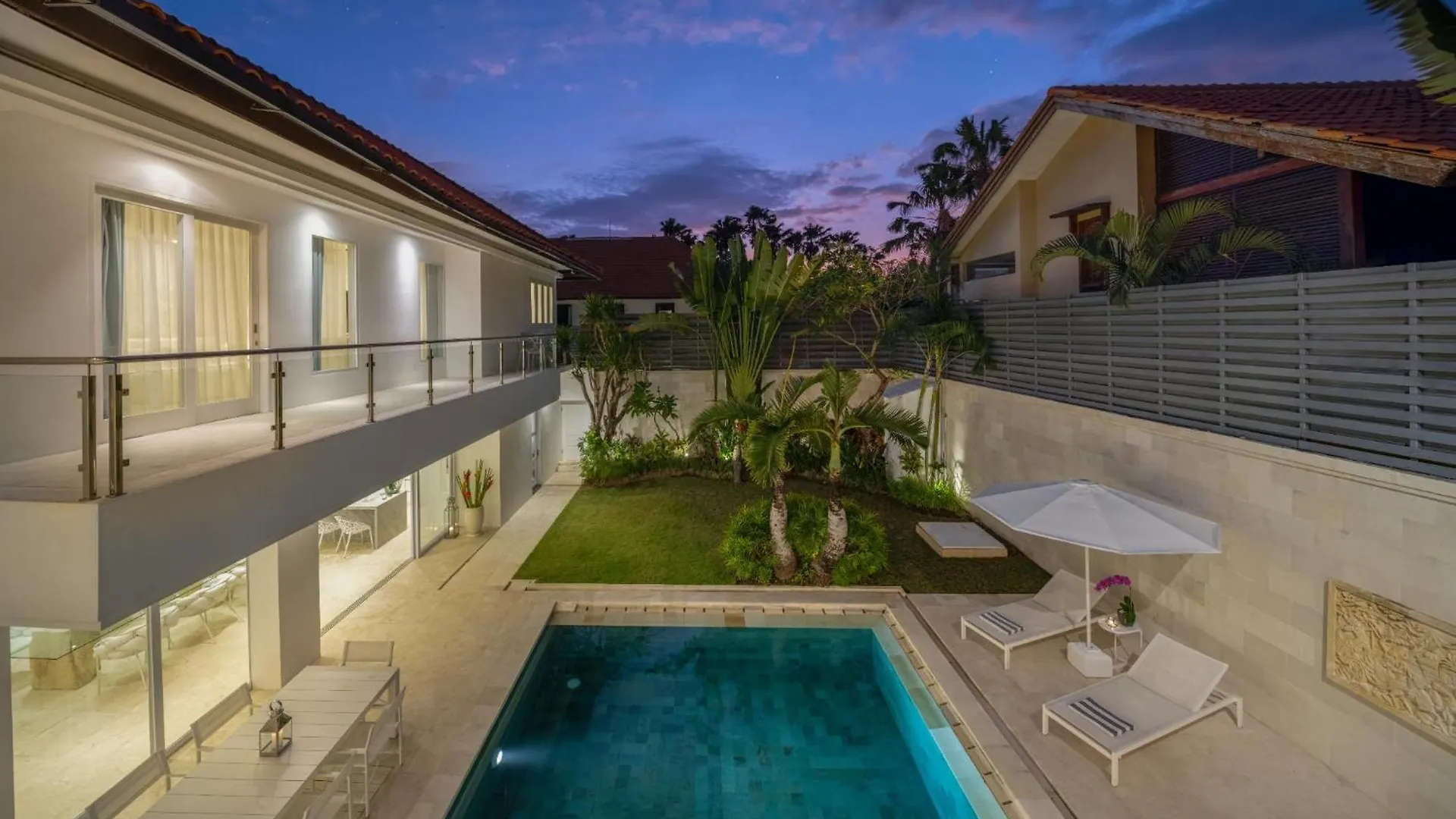Villa Manis Cantik 塞米亚克