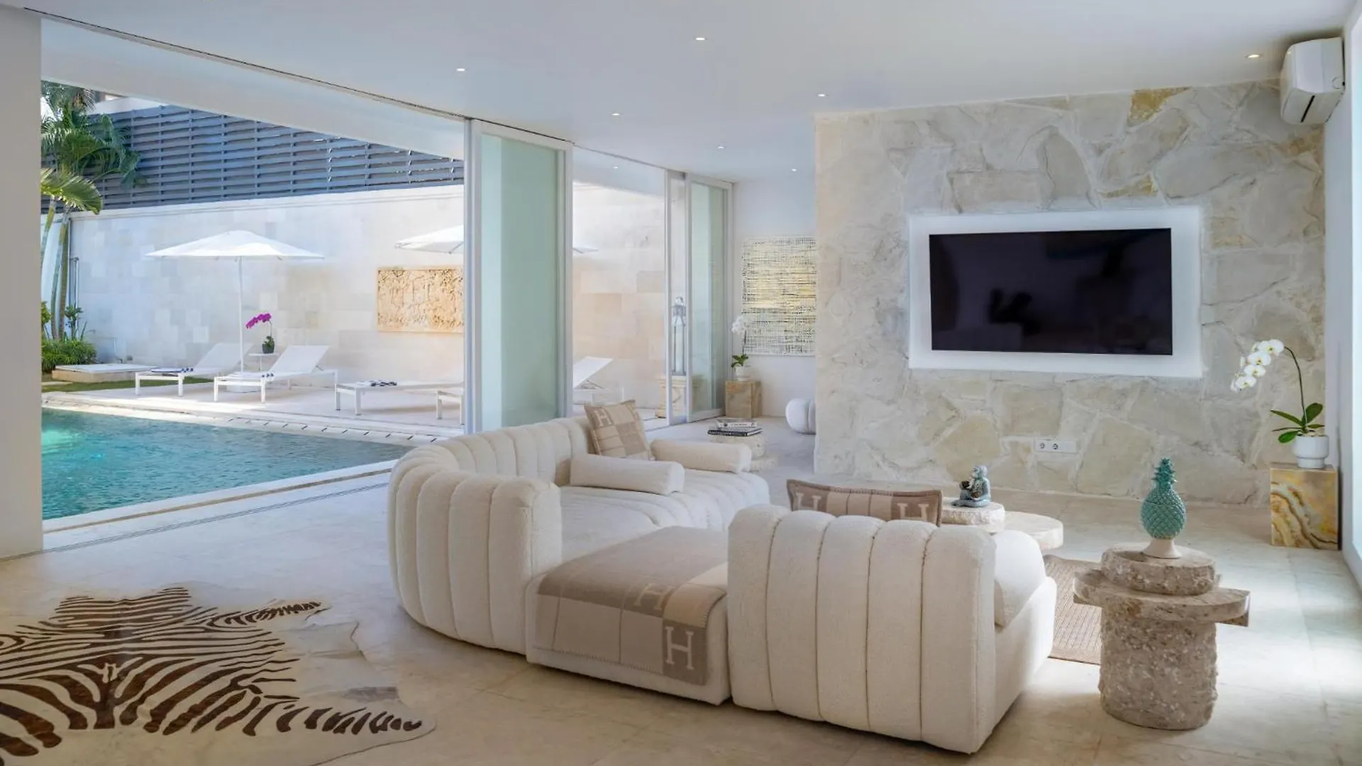 Villa Manis Cantik 塞米亚克
